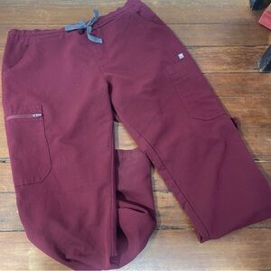 Figs Red Cargo scrub Pants technical collection Fit medium